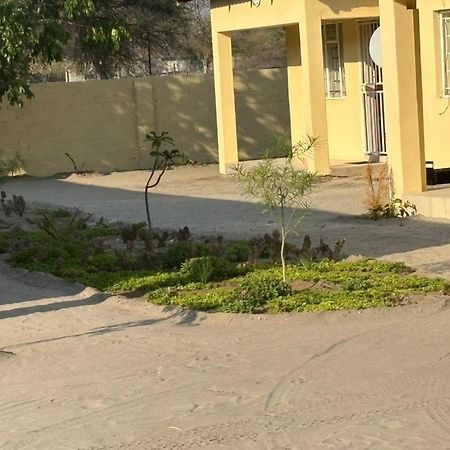 Thito Manor Apartment Maun Exterior photo
